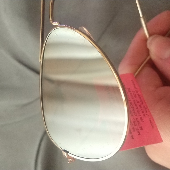 🚨LOW START🚨NEW BETSEY JOHNSON PINK GOLD AVIATOR SUNGLASSES - Picture 5 of 6